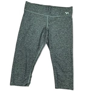 PINK Victoria’s Secret marled YOGA cropped legging